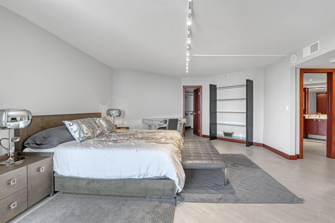 5200 N Ocean #1902 (22)