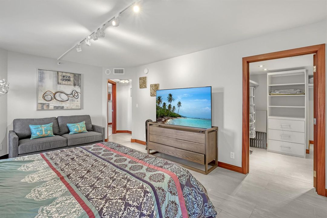 Guest bedroom