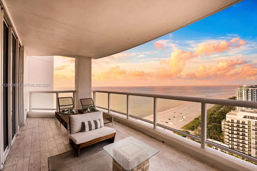 For Sale: $2,300,000 (2 beds, 2 baths, 1250 Square Feet)