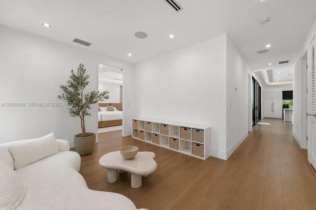 En Venta: $2,250,000 (3 camas, 4 baños, 2270 Pies cuadrados)