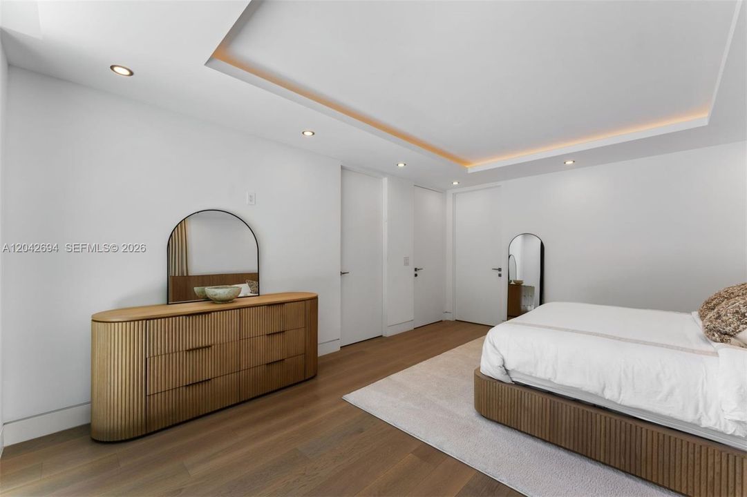 En Venta: $2,250,000 (3 camas, 4 baños, 2270 Pies cuadrados)