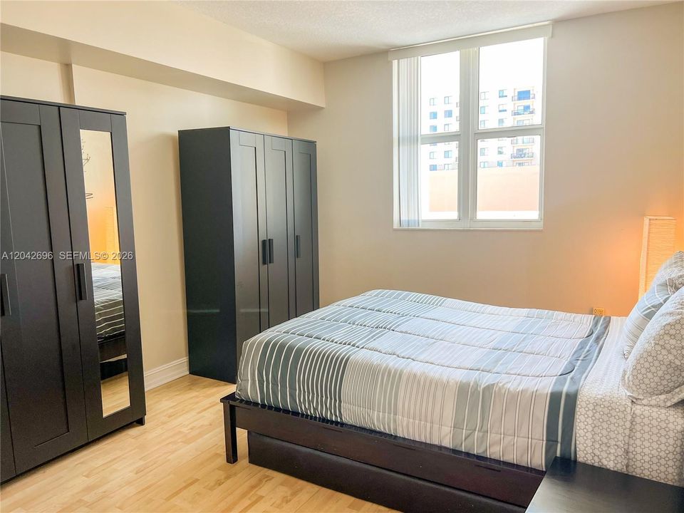В аренду: $2,200 (1 спален, 1 ванн, 696 Квадратных фут)