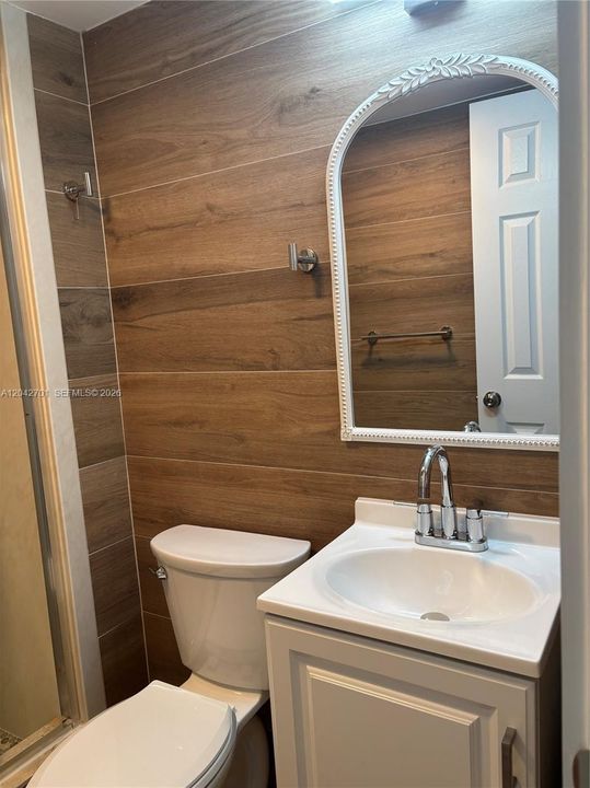 В аренду: $2,100 (2 спален, 2 ванн, 920 Квадратных фут)