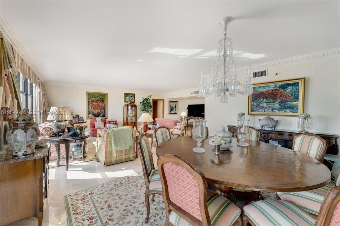 En Venta: $2,200,000 (3 camas, 3 baños, 2388 Pies cuadrados)