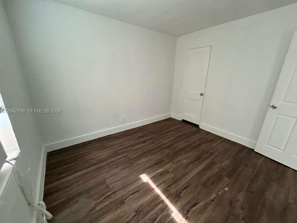 В аренду: $1,850 (2 спален, 1 ванн, 800 Квадратных фут)