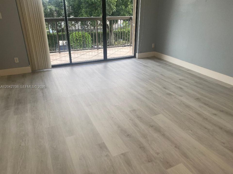 В аренду: $1,800 (1 спален, 1 ванн, 784 Квадратных фут)