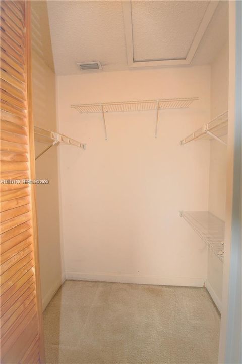 В аренду: $1,800 (1 спален, 1 ванн, 784 Квадратных фут)