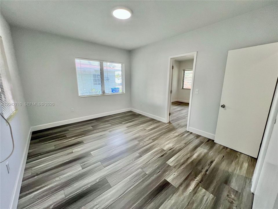 For Rent: $1,700 (1 beds, 1 baths, 585 Square Feet)