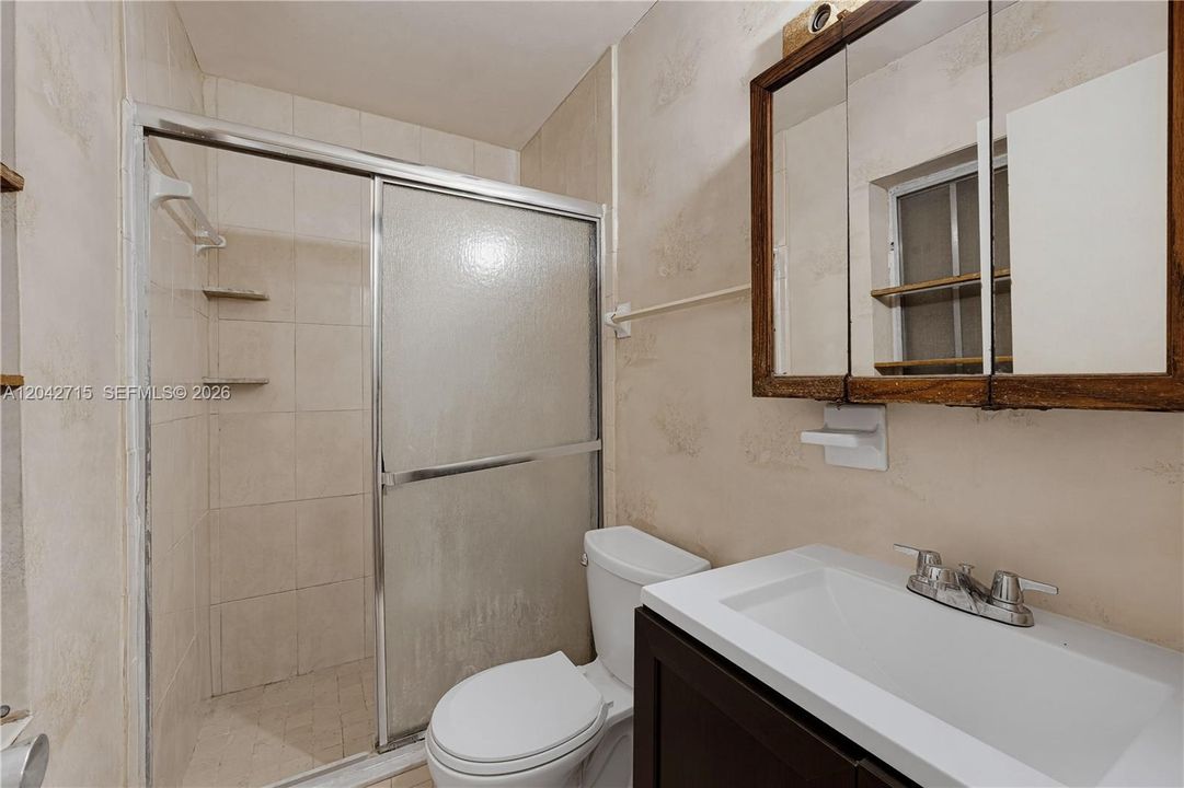 На продажу: $650,000 (5 спален, 3 ванн, 2278 Квадратных фут)
