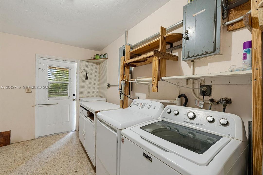Second Kitchen