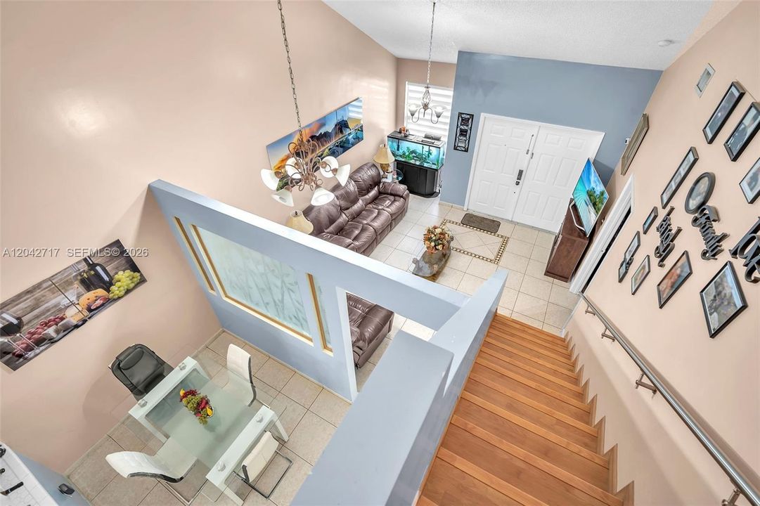 En Venta: $459,900 (3 camas, 2 baños, 1270 Pies cuadrados)