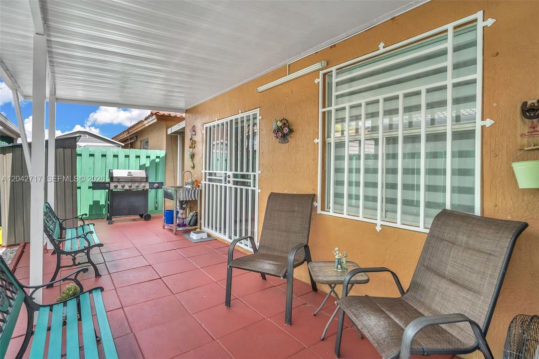 En Venta: $459,900 (3 camas, 2 baños, 1270 Pies cuadrados)