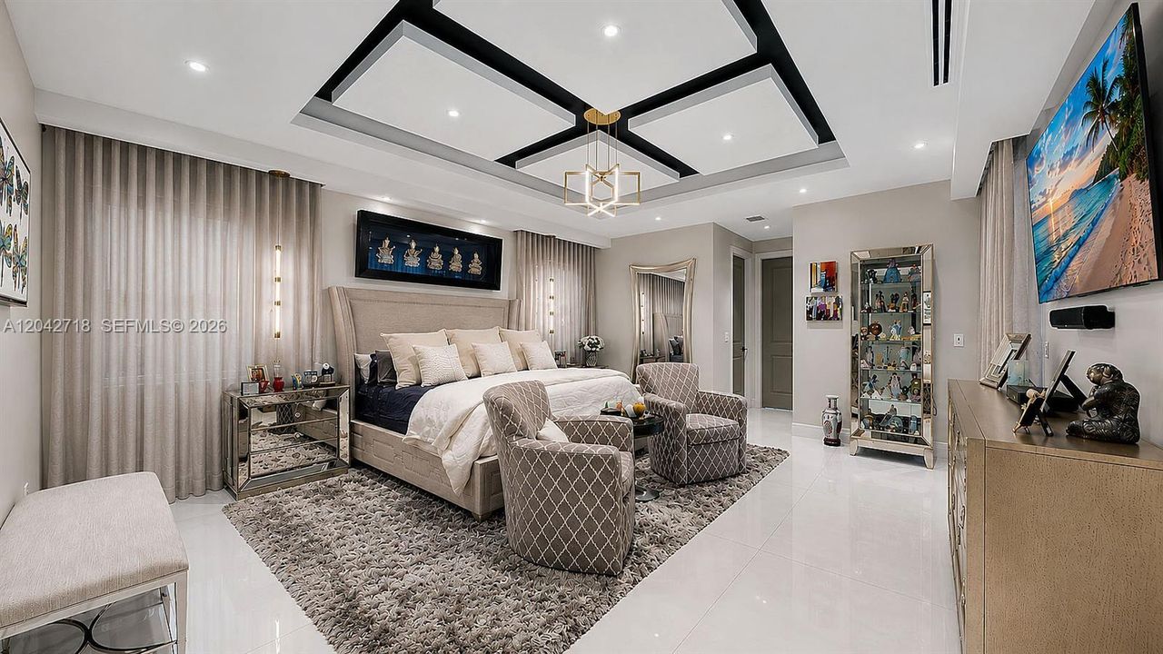 На продажу: $2,299,000 (5 спален, 4 ванн, 3519 Квадратных фут)