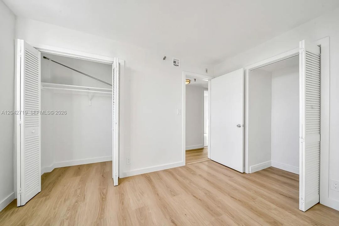 В аренду: $2,600 (3 спален, 2 ванн, 1011 Квадратных фут)