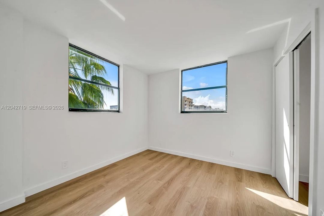 В аренду: $2,600 (3 спален, 2 ванн, 1011 Квадратных фут)