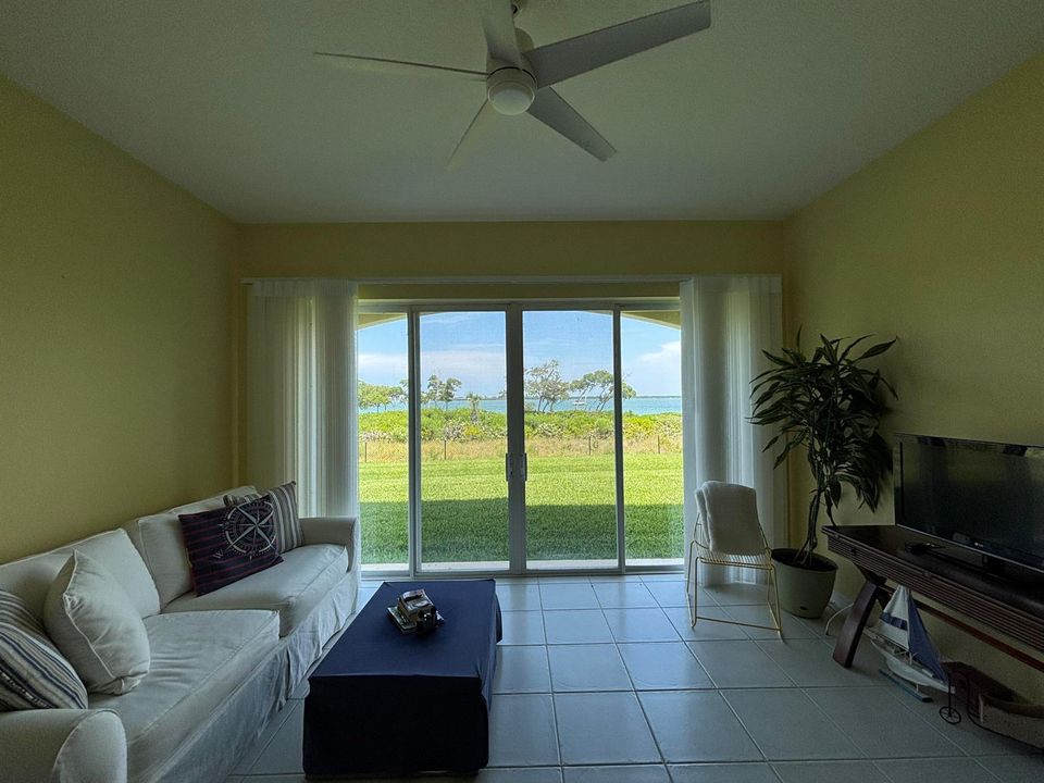 Fla Room