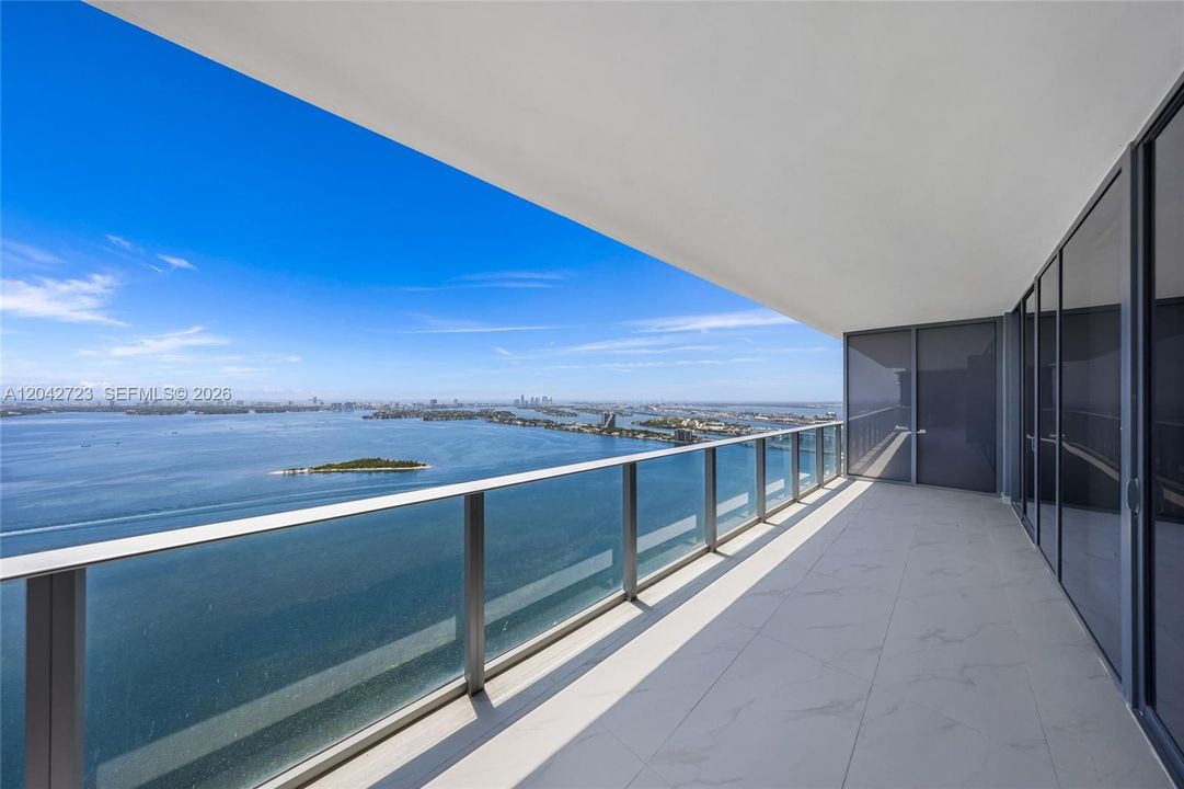 For Sale: $3,900,000 (4 beds, 5 baths, 3189 Square Feet)
