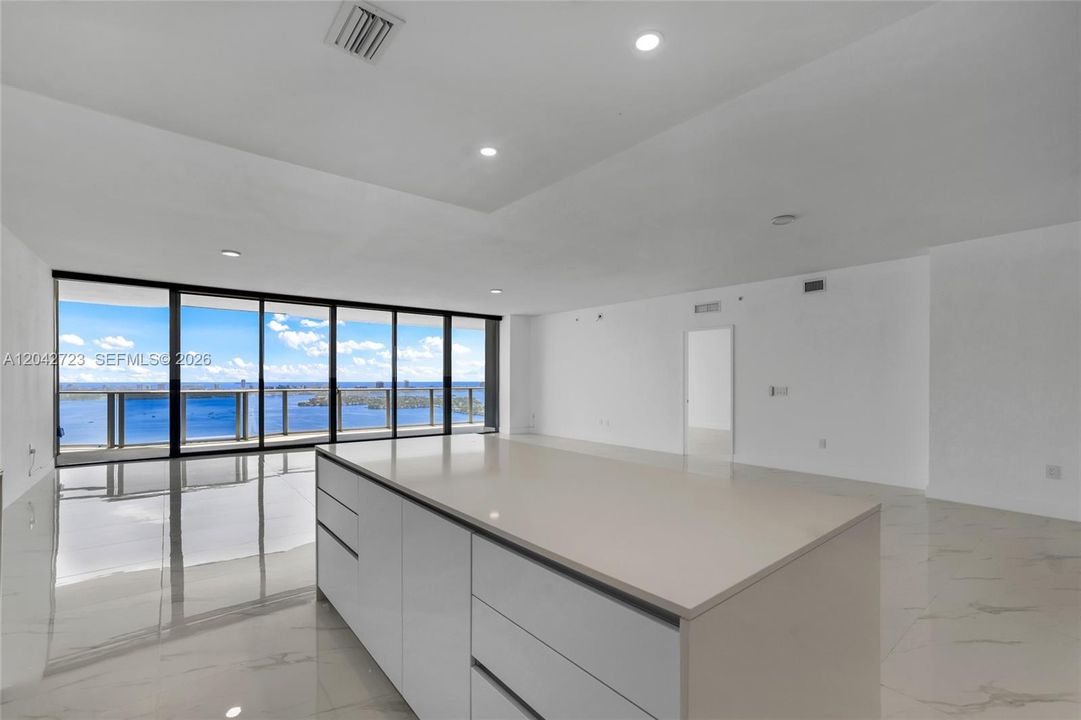 For Sale: $3,900,000 (4 beds, 5 baths, 3189 Square Feet)