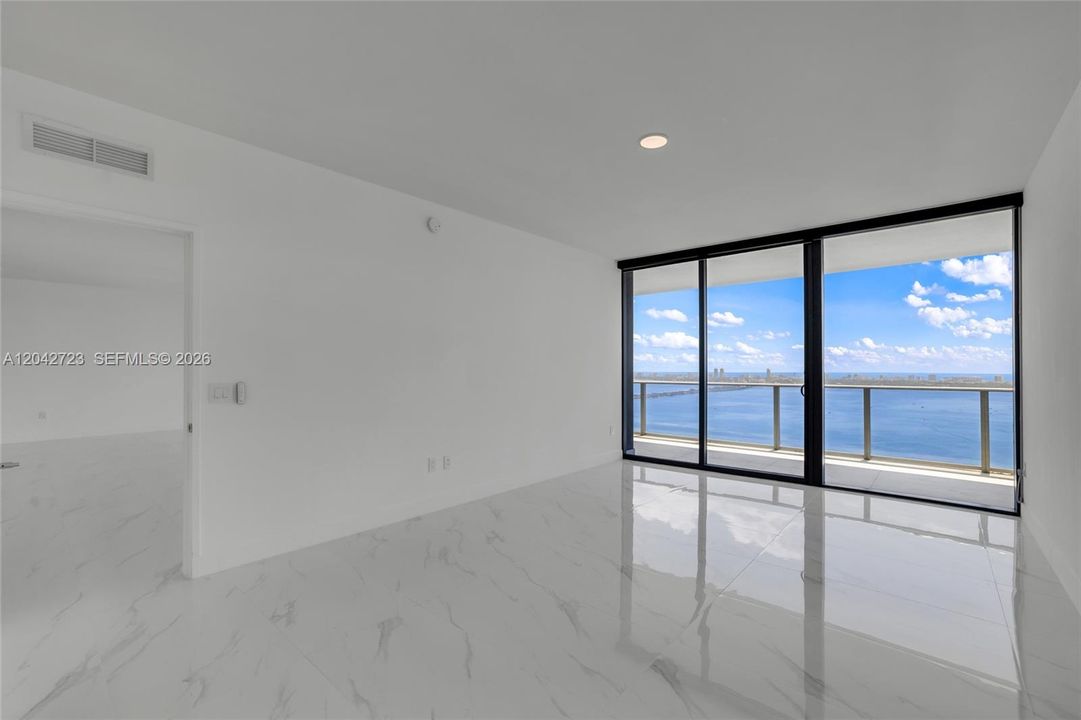 For Sale: $3,900,000 (4 beds, 5 baths, 3189 Square Feet)