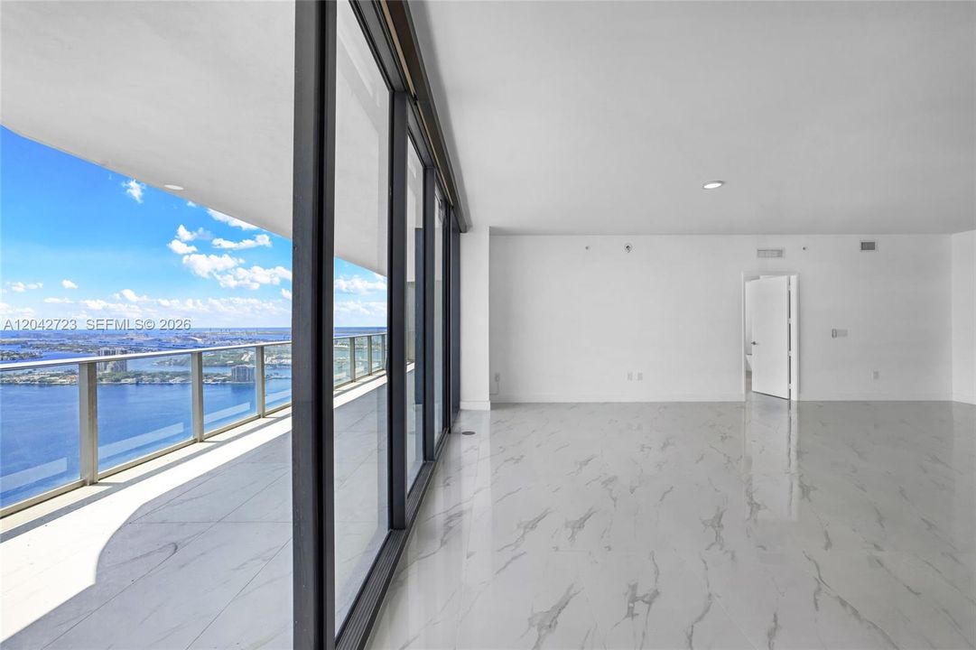 For Sale: $3,900,000 (4 beds, 5 baths, 3189 Square Feet)