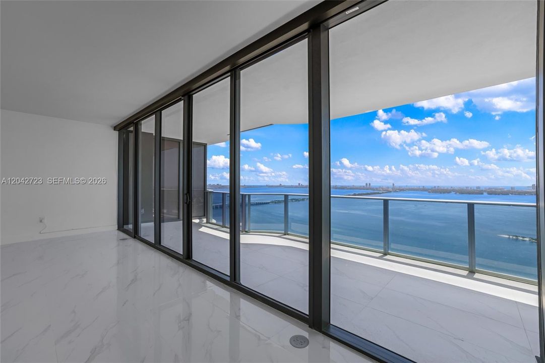 For Sale: $3,900,000 (4 beds, 5 baths, 3189 Square Feet)