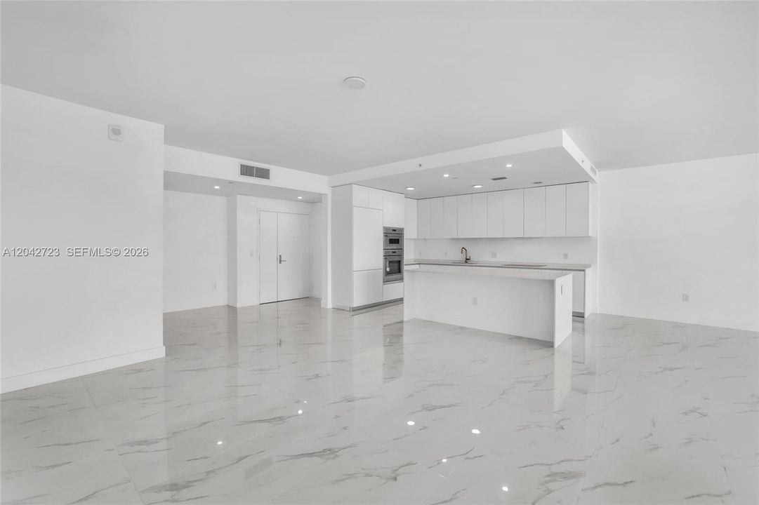 For Sale: $3,900,000 (4 beds, 5 baths, 3189 Square Feet)