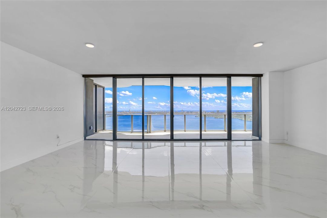 For Sale: $3,900,000 (4 beds, 5 baths, 3189 Square Feet)
