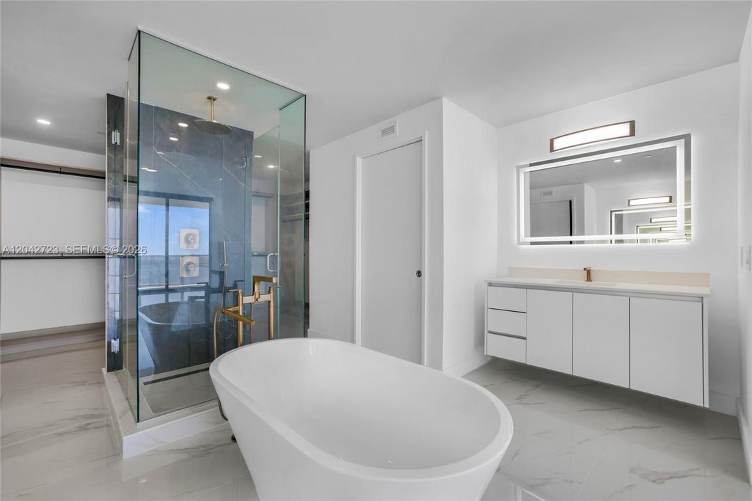 For Sale: $3,900,000 (4 beds, 5 baths, 3189 Square Feet)