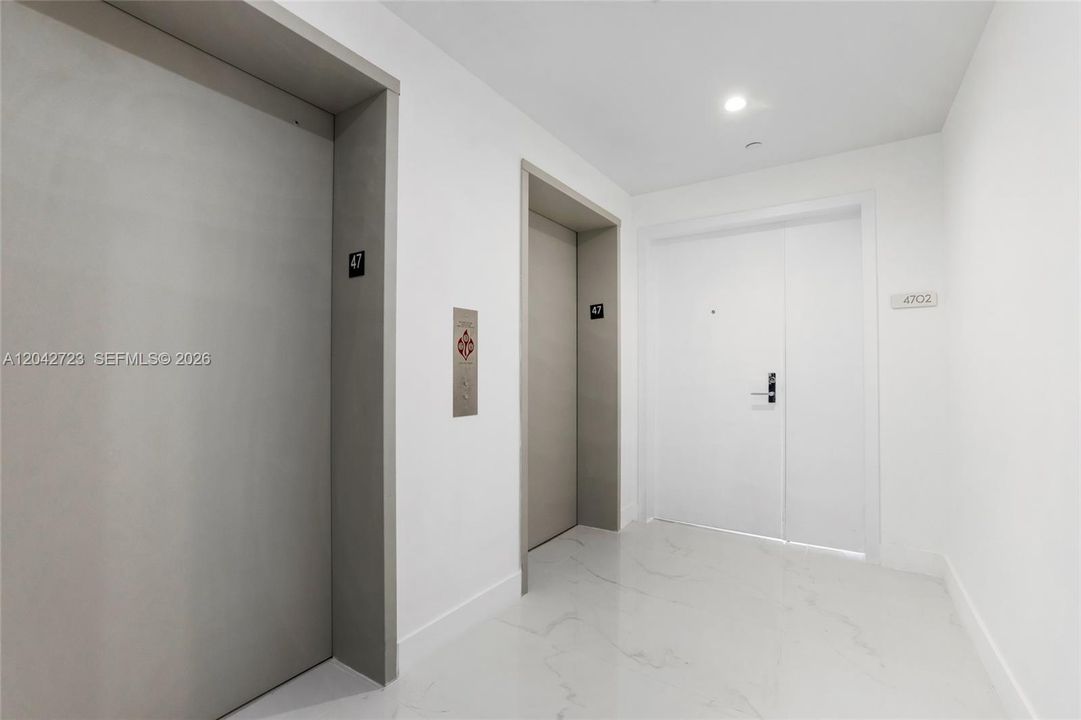 For Sale: $3,900,000 (4 beds, 5 baths, 3189 Square Feet)