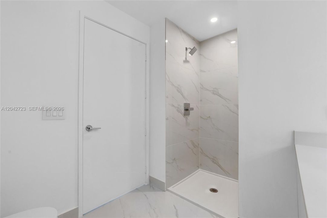 For Sale: $3,900,000 (4 beds, 5 baths, 3189 Square Feet)