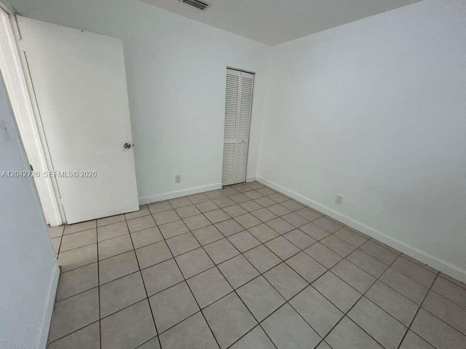 For Rent: $1,850 (2 beds, 2 baths, 800 Square Feet)