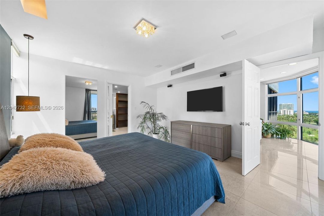 В аренду: $3,500 (2 спален, 2 ванн, 1250 Квадратных фут)