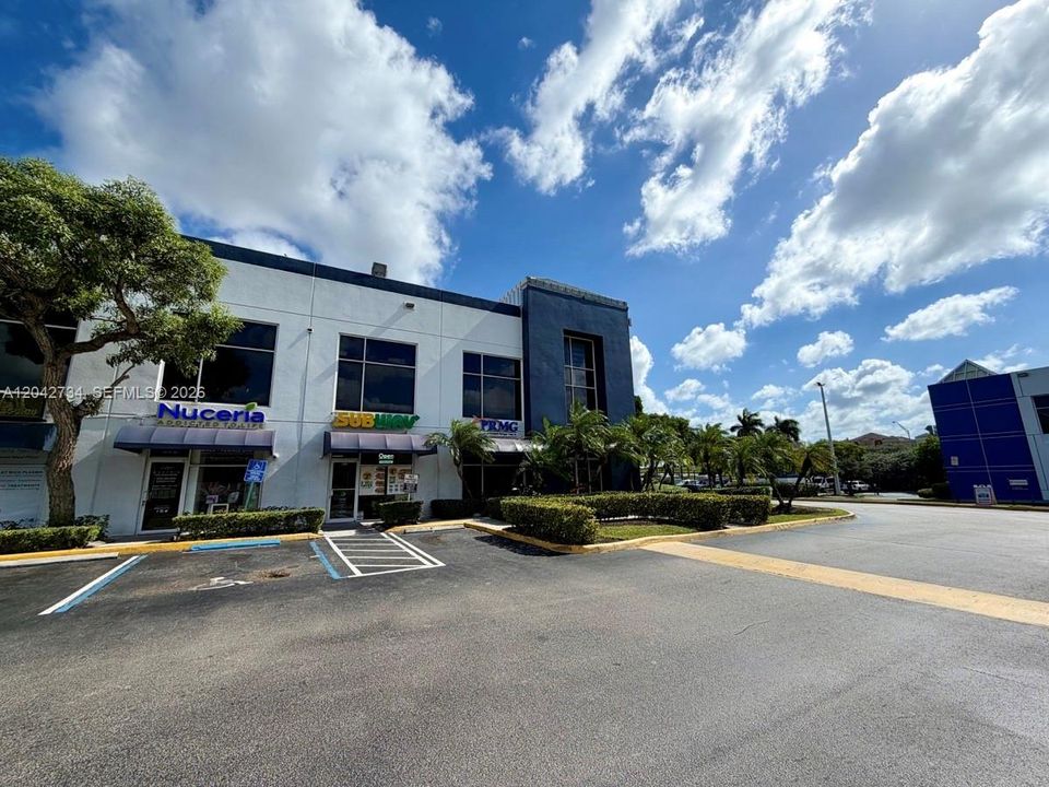 На продажу: $925,000 (0 спален, 0 ванн, 0 Квадратных фут)