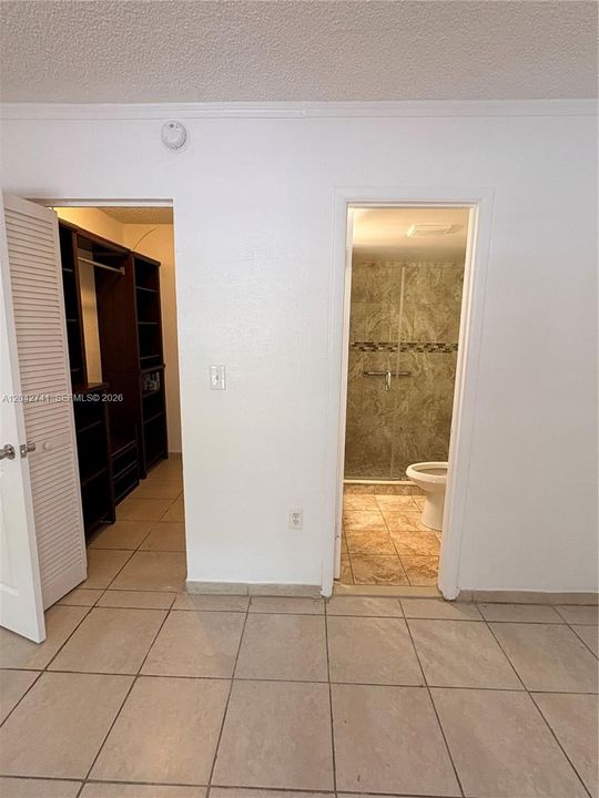 For Rent: $2,400 (3 beds, 2 baths, 1130 Square Feet)