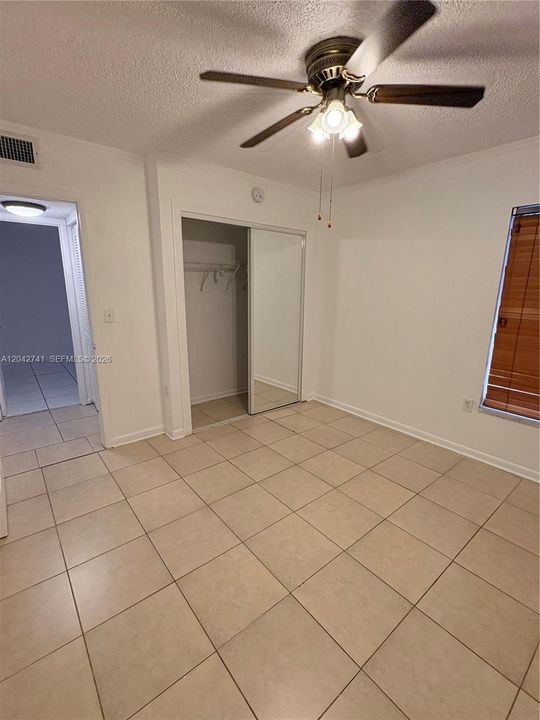 For Rent: $2,400 (3 beds, 2 baths, 1130 Square Feet)