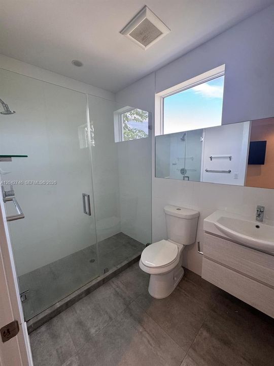 В аренду: $6,000 (3 спален, 3 ванн, 4194 Квадратных фут)