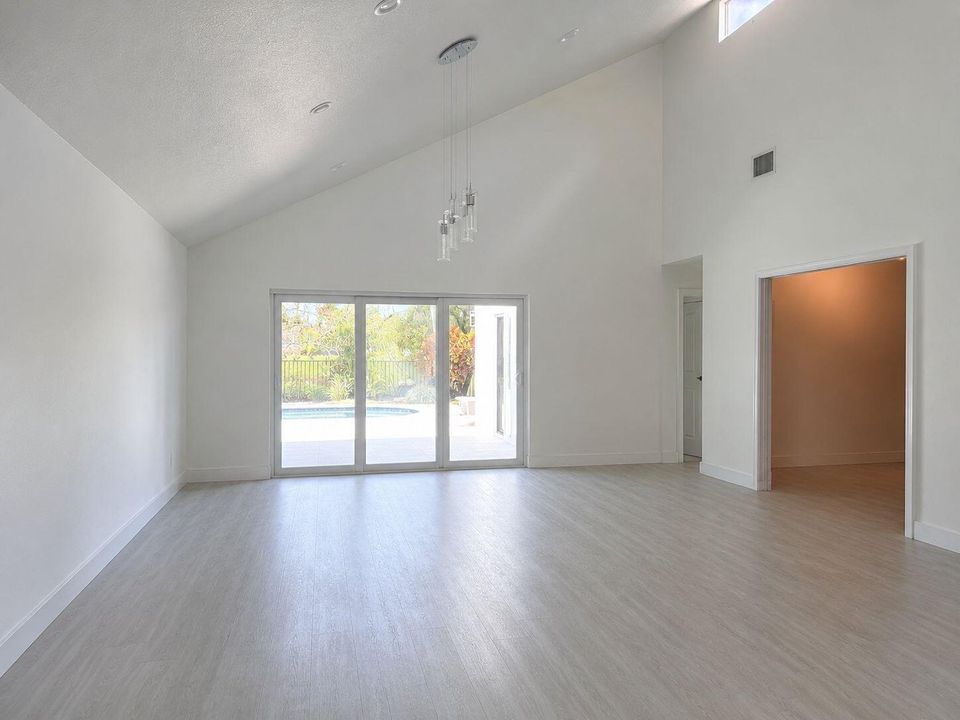 10562 FENWAY PL LIVING ROOM