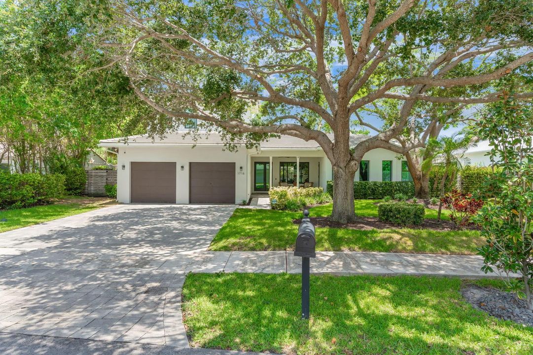 2-web-or-mls-1716 Middle River Dr, Fort