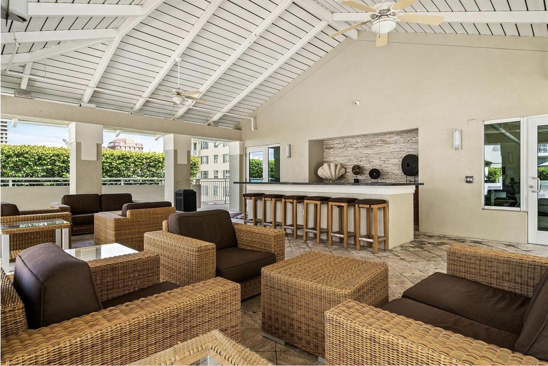 Lounge Area