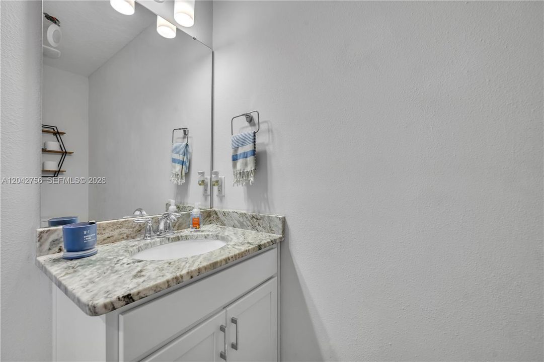 En Venta: $550,000 (3 camas, 3 baños, 0 Pies cuadrados)