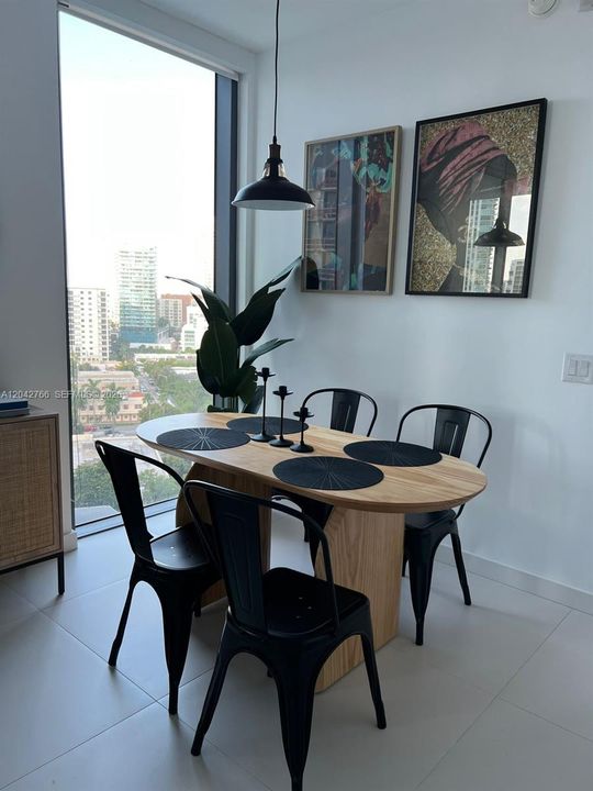 For Rent: $4,200 (2 beds, 2 baths, 944 Square Feet)