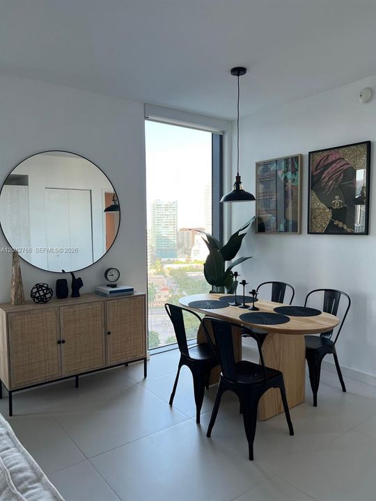 For Rent: $4,200 (2 beds, 2 baths, 944 Square Feet)