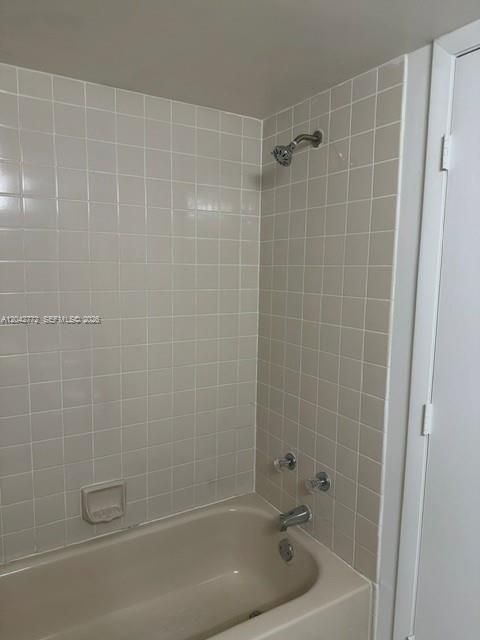В аренду: $1,700 (1 спален, 1 ванн, 814 Квадратных фут)