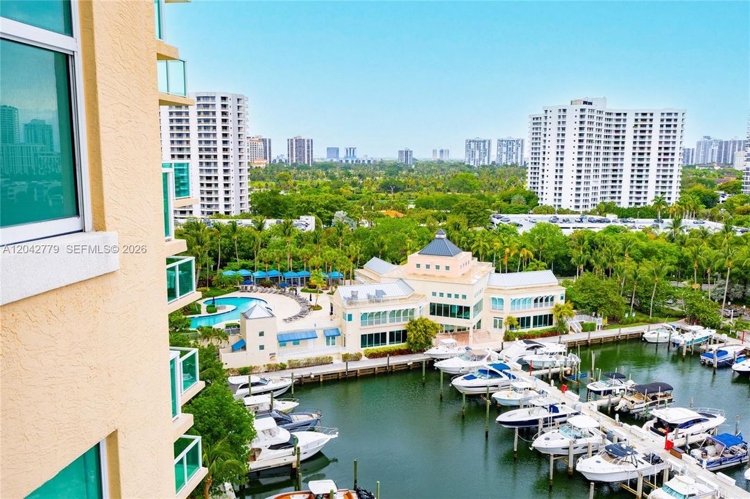 For Rent: $5,000 (2 beds, 2 baths, 2020 Square Feet)
