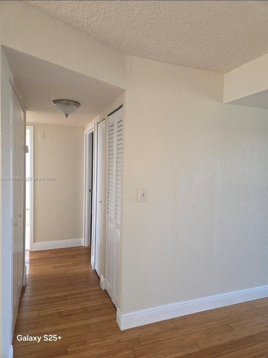 For Rent: $1,750 (2 beds, 2 baths, 1000 Square Feet)