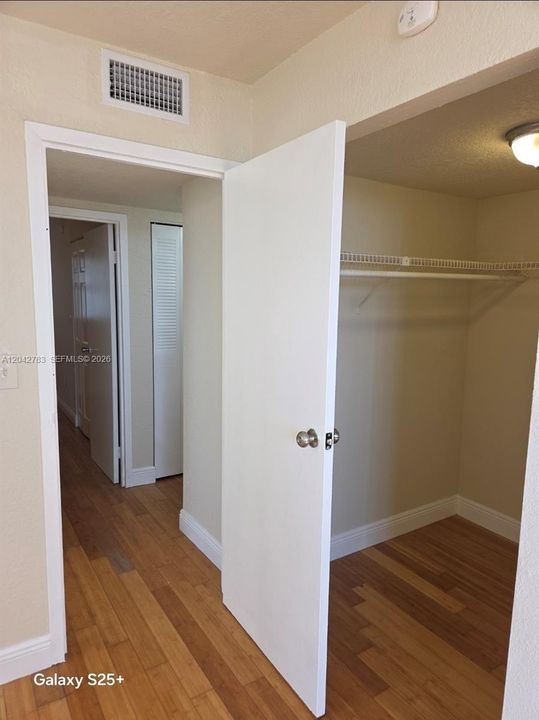 For Rent: $1,750 (2 beds, 2 baths, 1000 Square Feet)