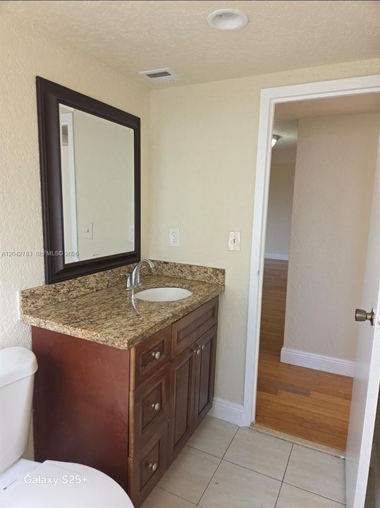 For Rent: $1,750 (2 beds, 2 baths, 1000 Square Feet)