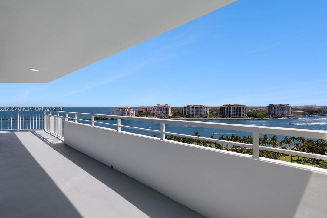 En Venta: $4,000,000 (3 camas, 2 baños, 3073 Pies cuadrados)