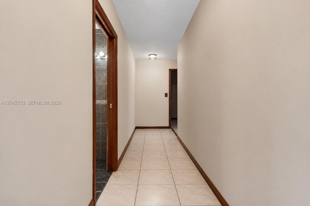 В аренду: $6,200 (4 спален, 2 ванн, 3271 Квадратных фут)