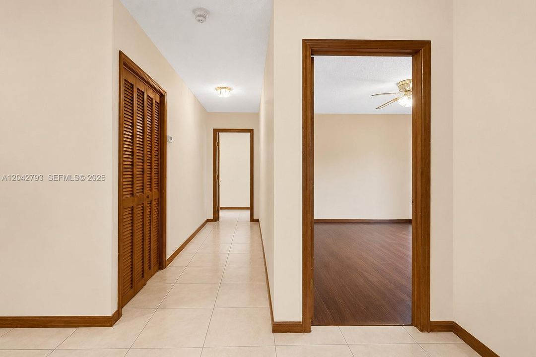 В аренду: $6,200 (4 спален, 2 ванн, 3271 Квадратных фут)